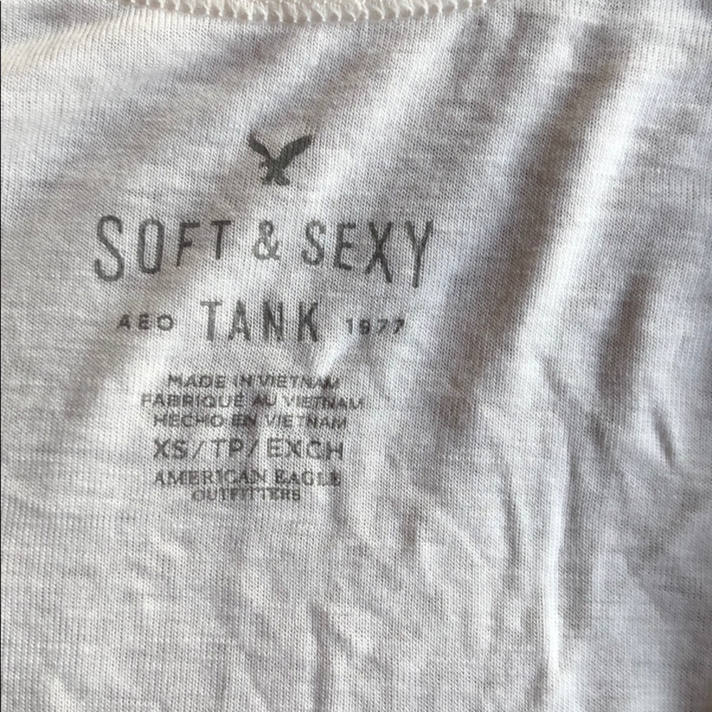 ❤️Soft & sexy lace tank/camisole - Picture 3 of 4